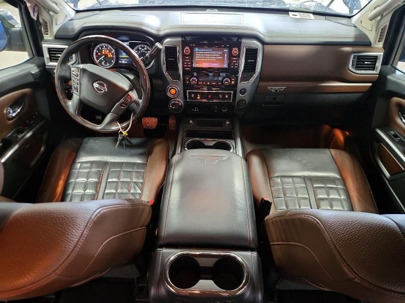 2017 NISSAN TITAN PLATINUM RESERVE 8