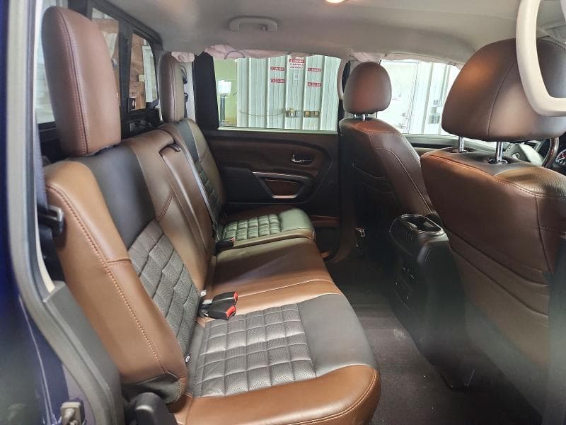 2017 NISSAN TITAN PLATINUM RESERVE 10
