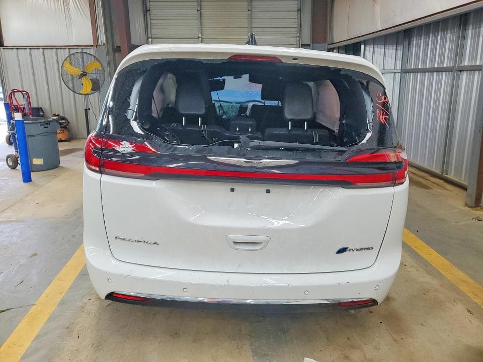 2025 CHRYSLER PACIFICA HYBRID SELECT 6