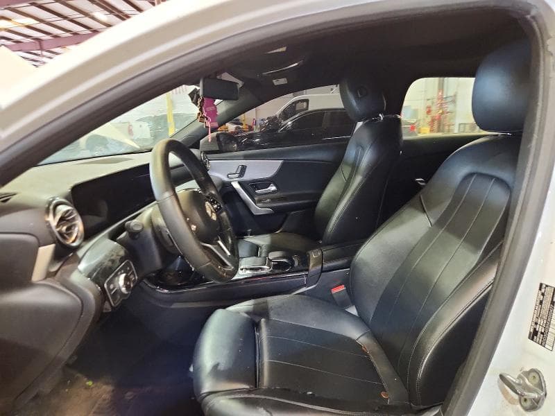 2019 MERCEDES-BENZ A 220 7