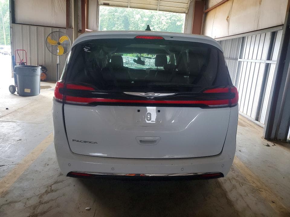 2024 CHRYSLER PACIFICA TOURING L 6