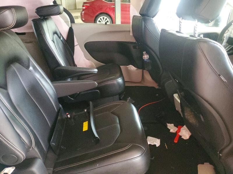 2024 CHRYSLER PACIFICA TOURING L 10