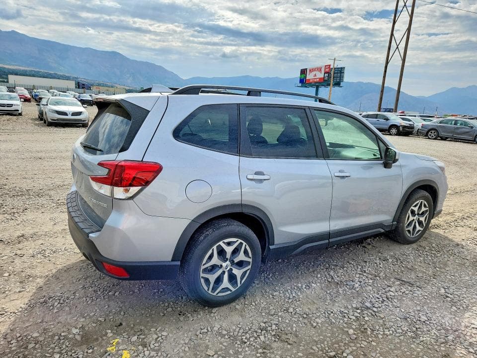 2021 SUBARU FORESTER PREMIUM 3