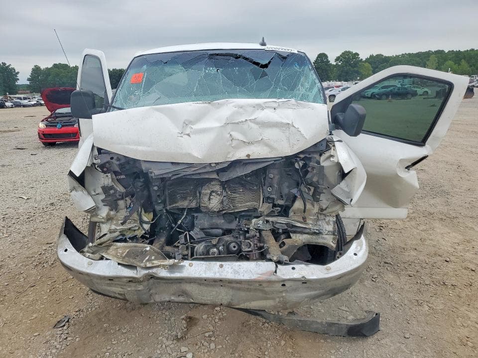 2020 GMC SAVANA G2500 5