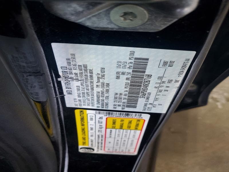 2019 FORD FUSION SE 13