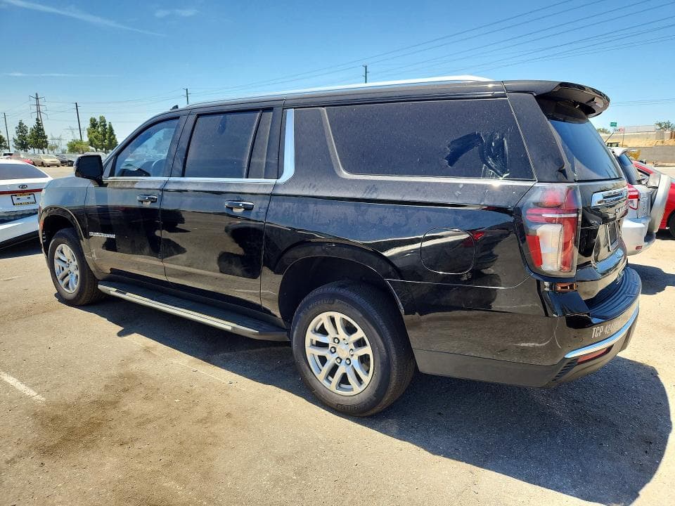 2023 CHEVROLET SUBURBAN C1500 LT 2