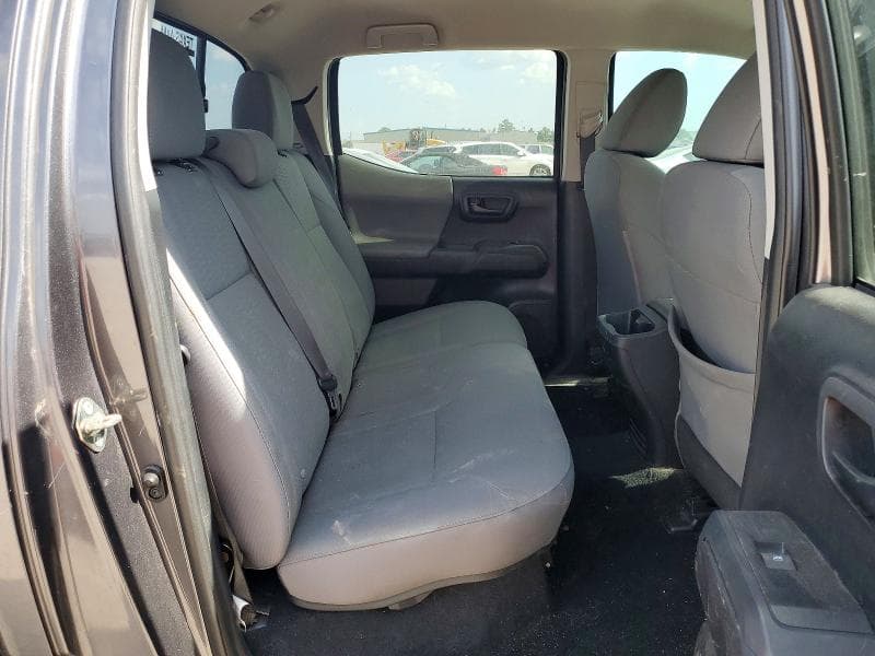 2019 TOYOTA TACOMA SR 11