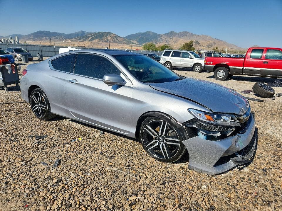 2017 HONDA ACCORD EX 4