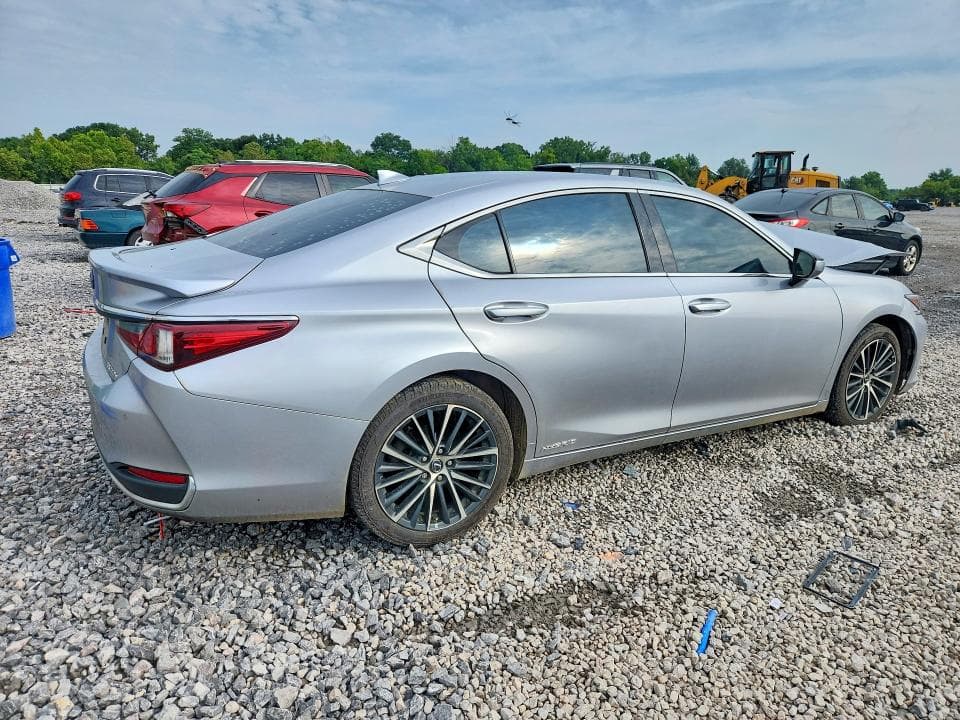 2022 LEXUS ES 300H BASE 3