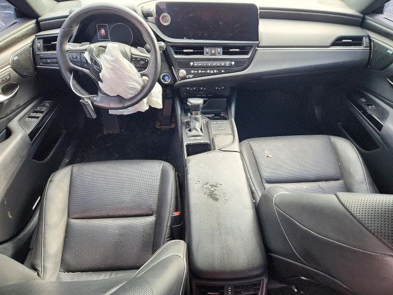 2022 LEXUS ES 300H BASE 8