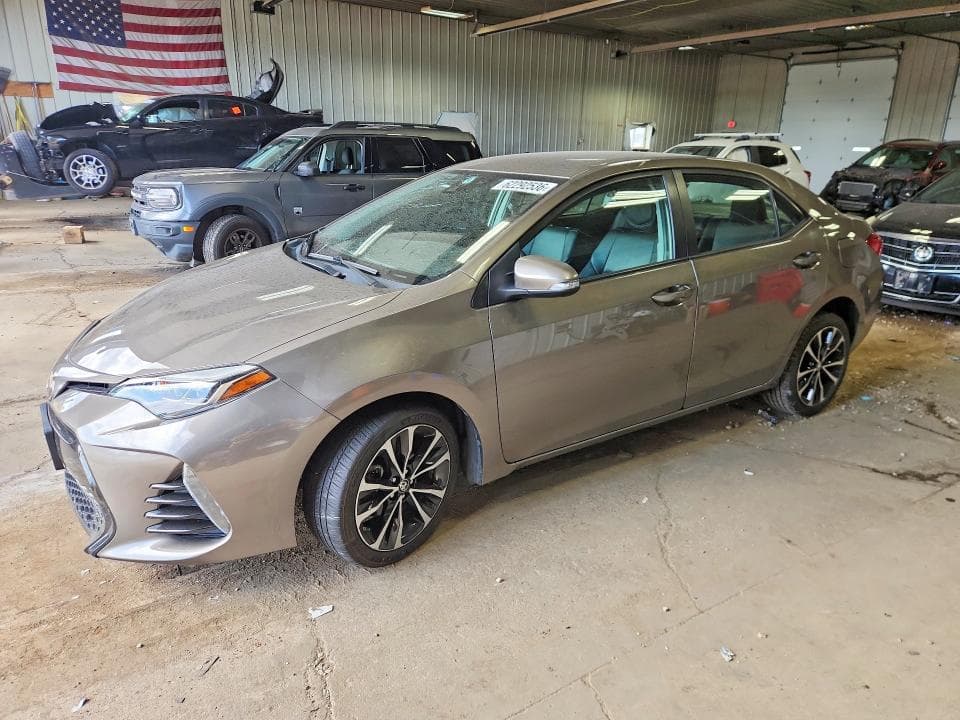 2017 TOYOTA COROLLA SE - 1