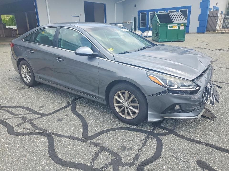 2018 HYUNDAI SONATA SE 4