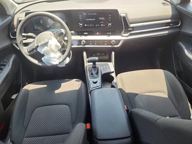 2025 KIA SPORTAGE LX 8