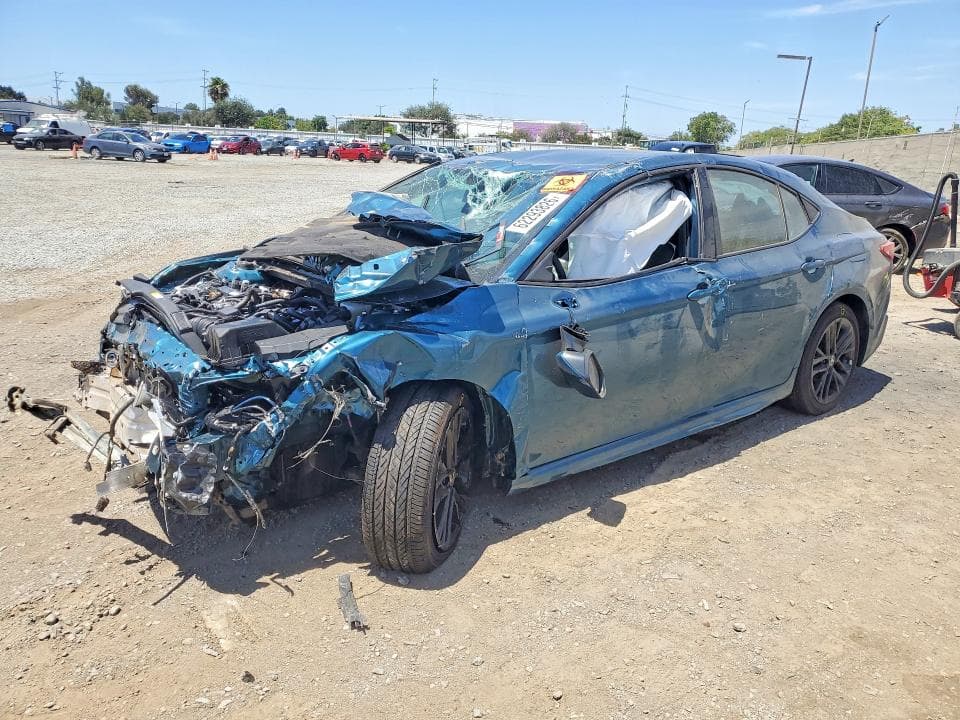 2026 TOYOTA CAMRY SE 1