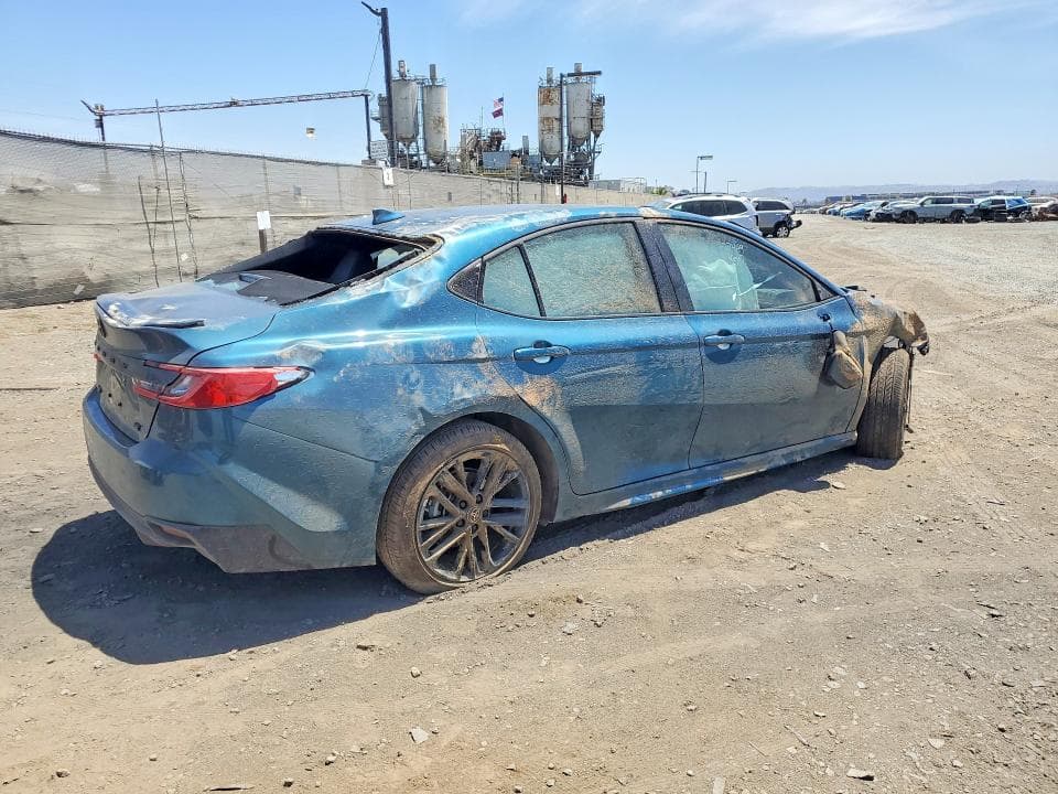 2026 TOYOTA CAMRY SE 3