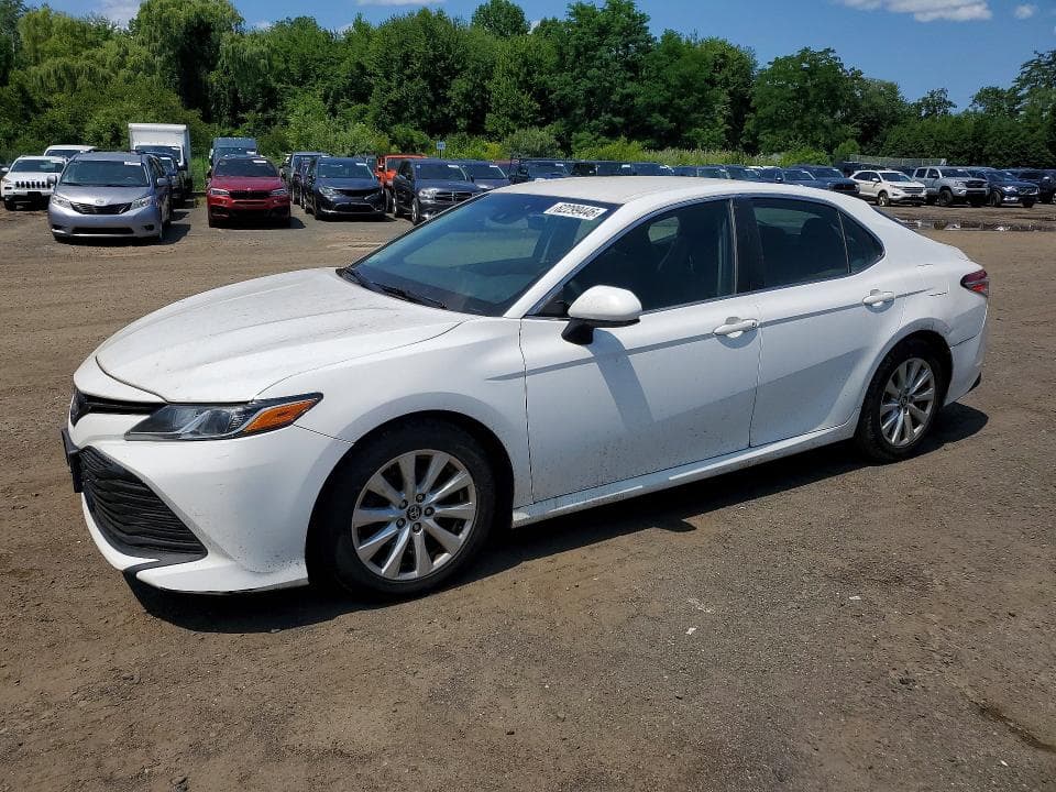 2018 TOYOTA CAMRY LE