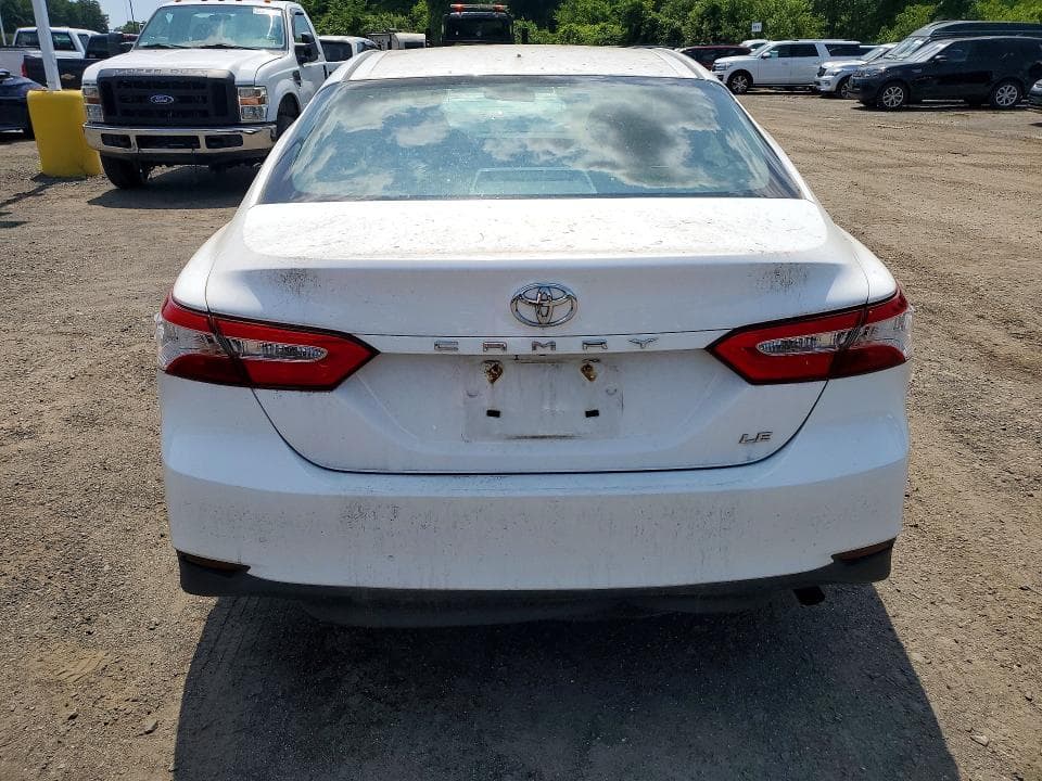 2018 TOYOTA CAMRY LE LE 6