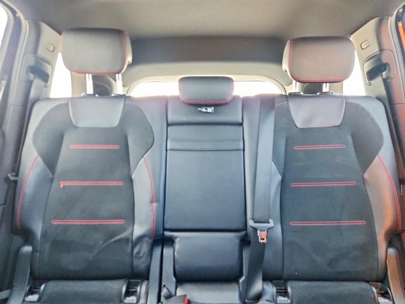 2021 MERCEDES-BENZ GLB 250 10