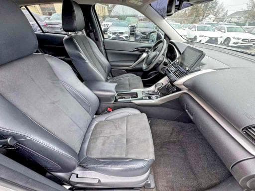 2022 MITSUBISHI ECLIPSE CROSS SE SE 5