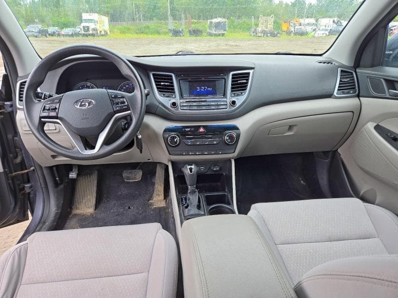 2017 HYUNDAI TUCSON SE 8