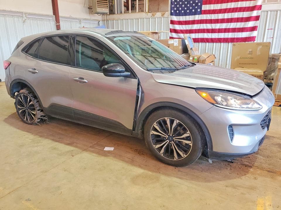 2021 FORD ESCAPE SE SE 4