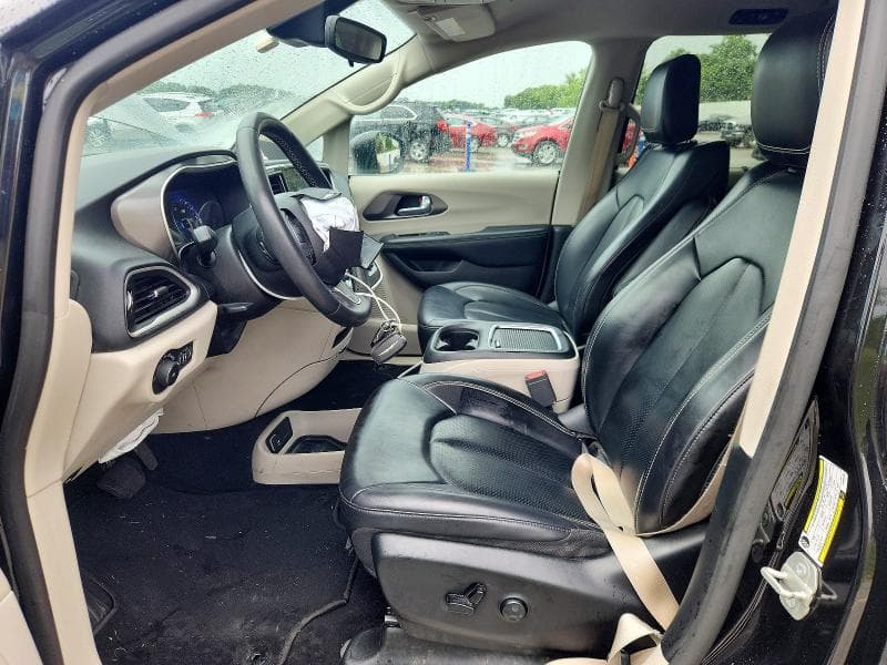 2023 CHRYSLER PACIFICA TOURING L 7