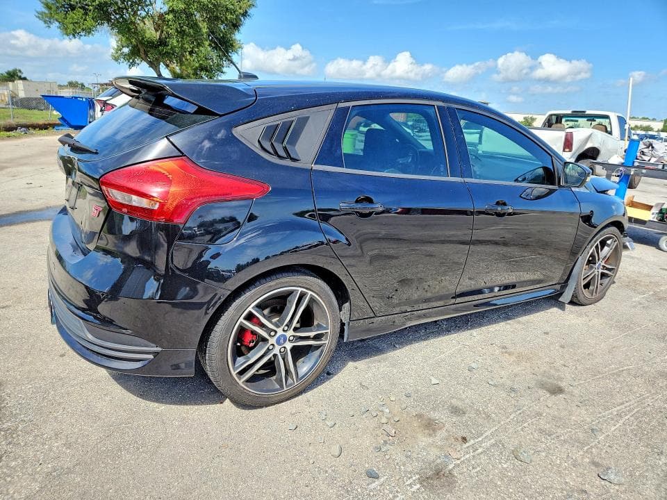 2018 FORD FOCUS ST 3