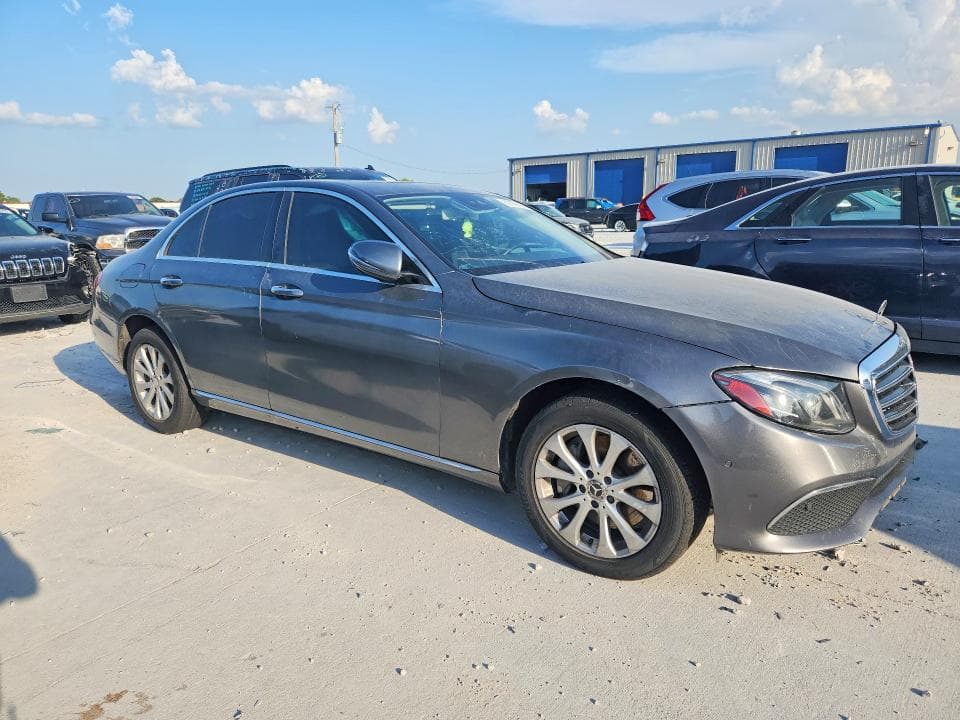 2017 MERCEDES-BENZ E 300 4