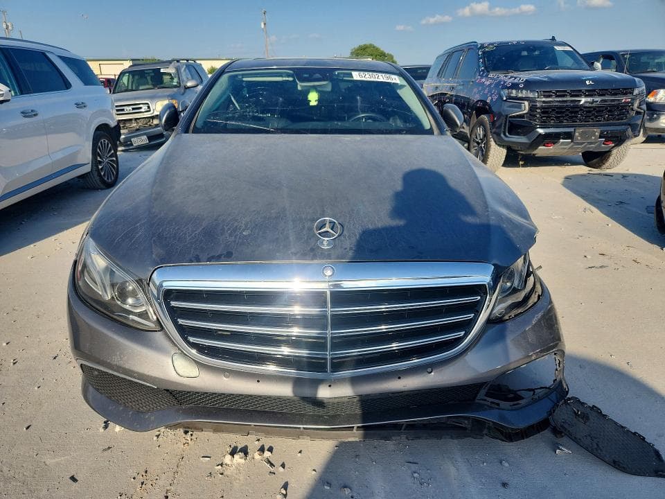 2017 MERCEDES-BENZ E 300 5