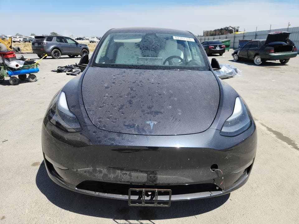 2024 TESLA MODEL Y 5