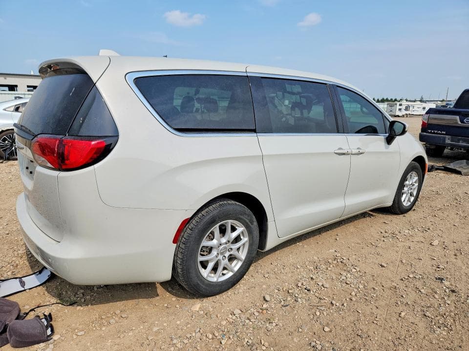 2017 CHRYSLER PACIFICA TOURING 3
