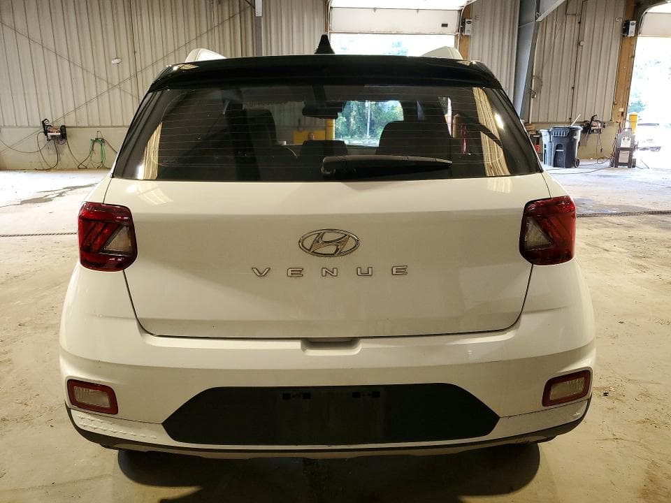 2022 HYUNDAI VENUE LIMITED 6