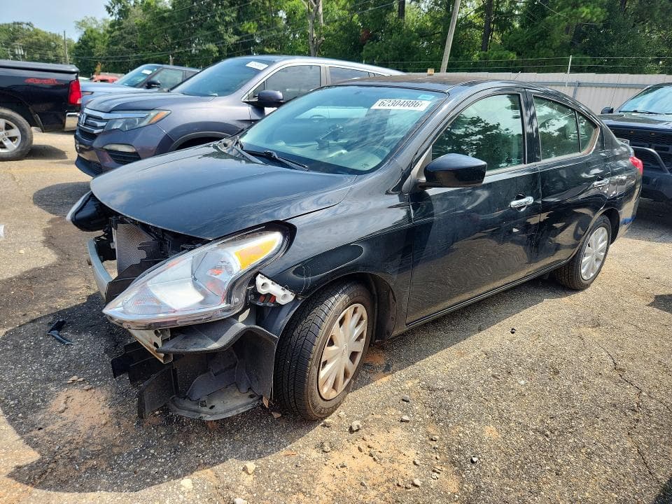 2019 NISSAN VERSA SV - 1