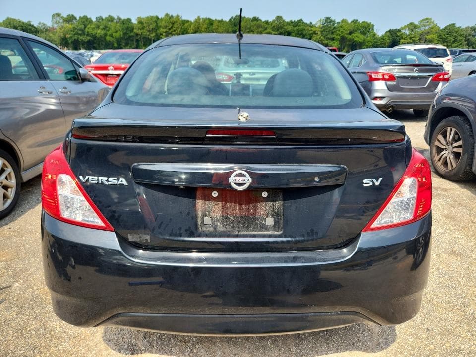 2019 NISSAN VERSA SV 6