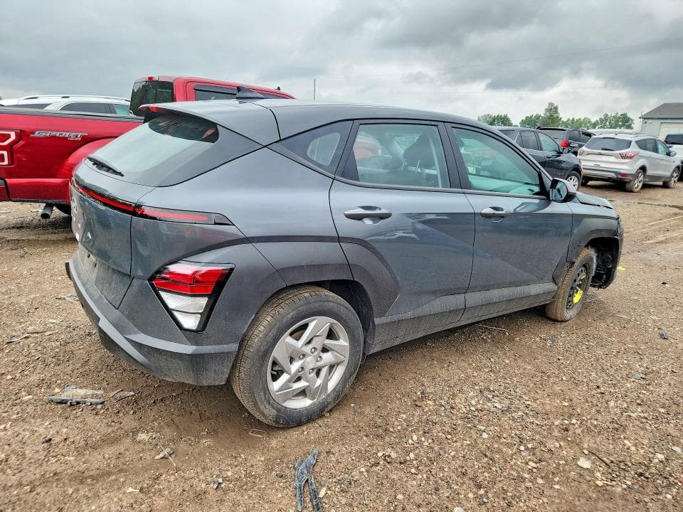 2026 HYUNDAI KONA SE 3