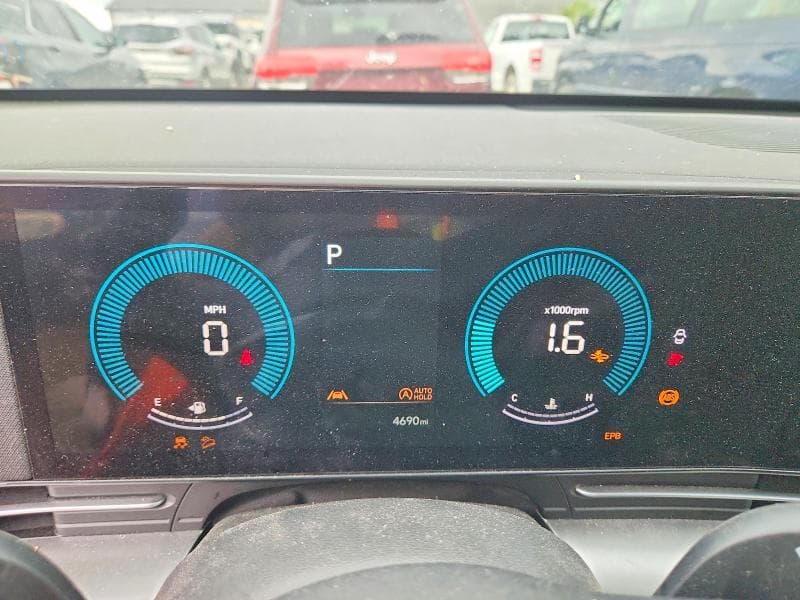 2026 HYUNDAI KONA SE 9
