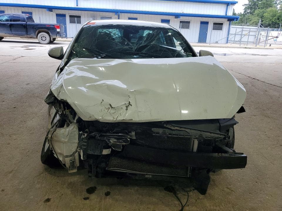 2020 HYUNDAI ELANTRA SE 5