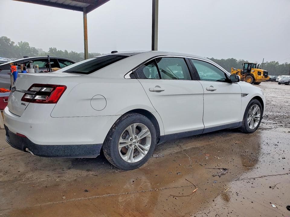 2019 FORD TAURUS SEL 3