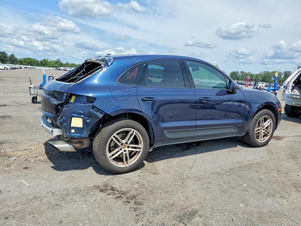 2021 PORSCHE MACAN 3