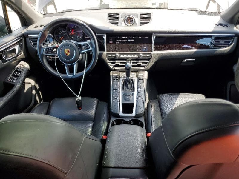 2021 PORSCHE MACAN 8