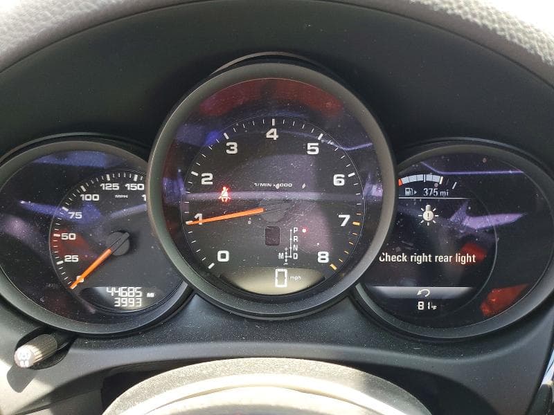 2021 PORSCHE MACAN 9