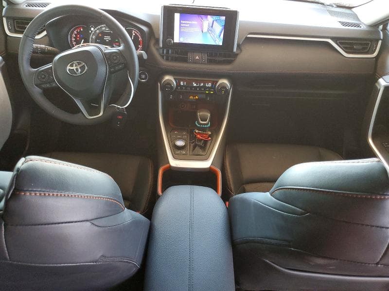 2023 TOYOTA RAV4 ADVENTURE 8