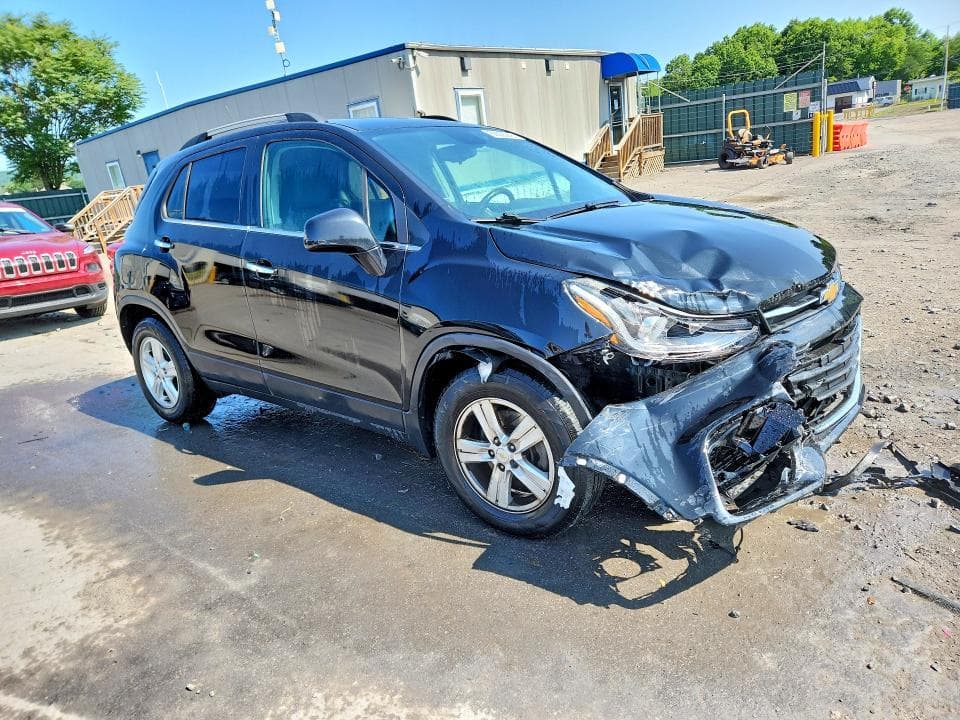 2020 CHEVROLET TRAX 1LT 4
