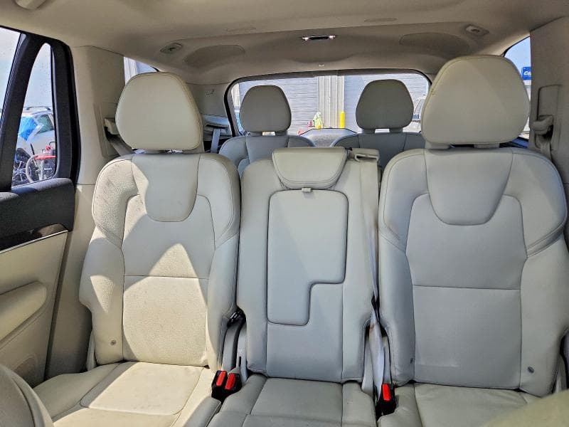 2019 VOLVO XC90 T5 MOMENTUM 10