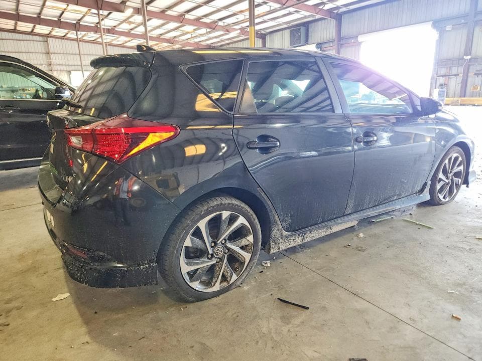 2017 TOYOTA COROLLA IM BASE 3