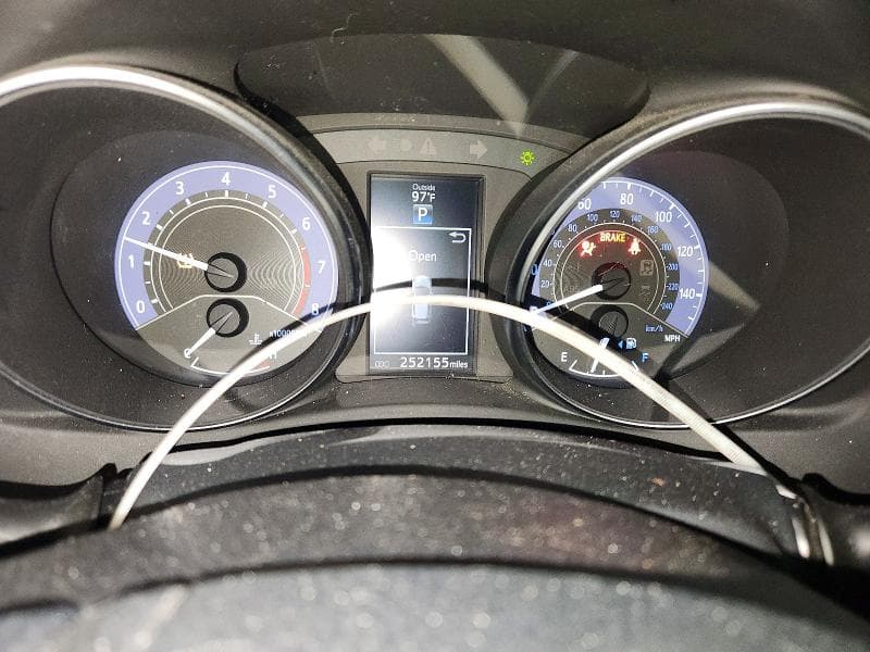 2017 TOYOTA COROLLA IM BASE 9