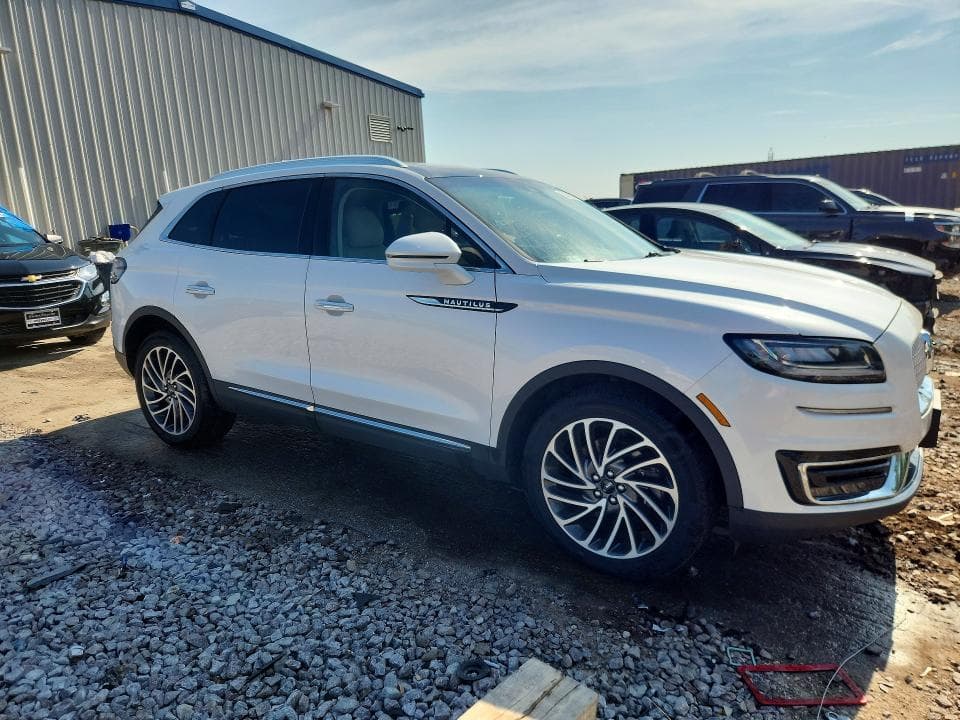 2019 LINCOLN NAUTILUS RESERVE 4