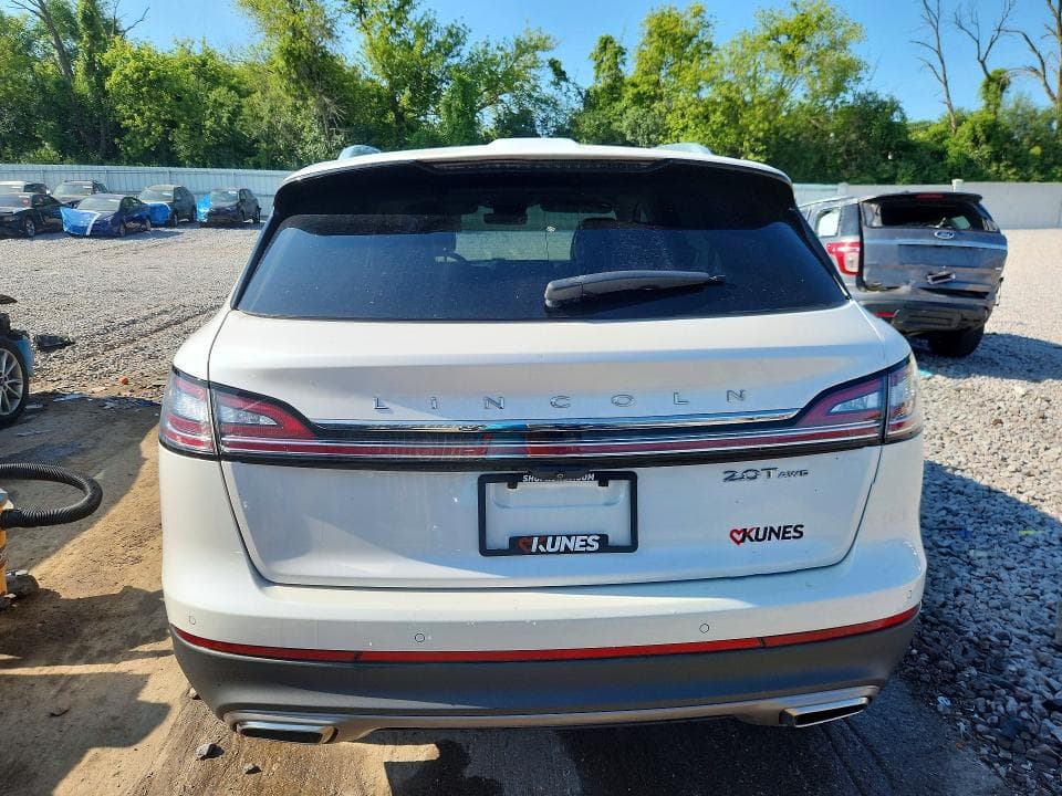 2019 LINCOLN NAUTILUS RESERVE 6