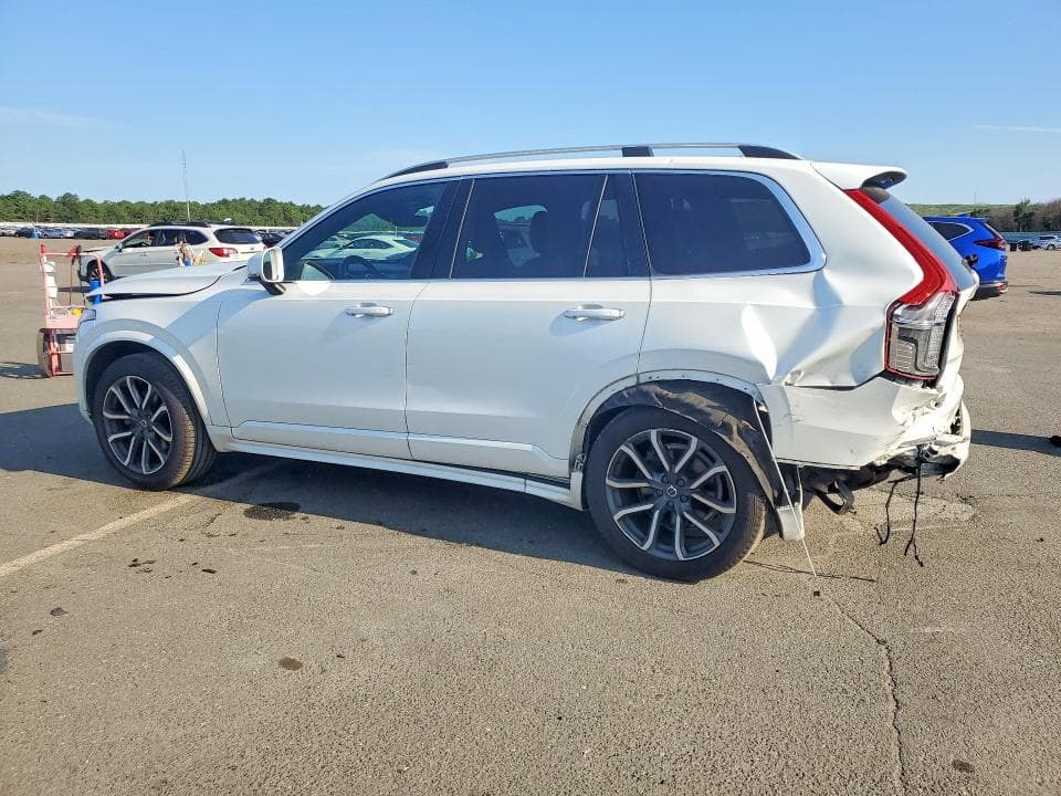 2019 VOLVO XC90 T6 MOMENTUM 2