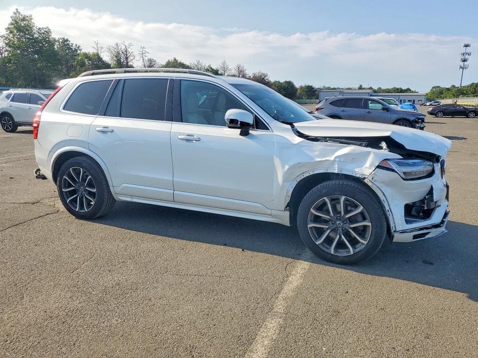 2019 VOLVO XC90 T6 MOMENTUM 4